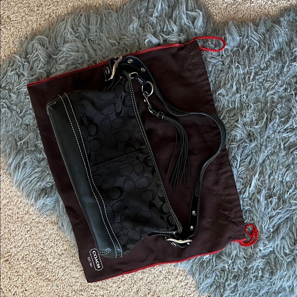Coach Black Leather Shoulder Bag - Picture 4 of 5